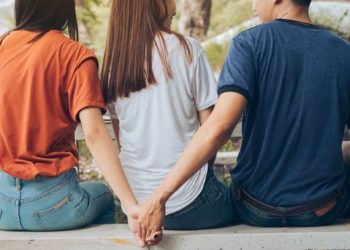 Mối quan hệ FWB là gì trên Facebook? Tốt hay xấu?