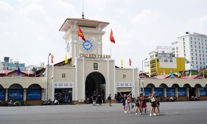 Giới thiệu về chợ Bến Thành - Biểu tượng văn hóa Sài Gòn